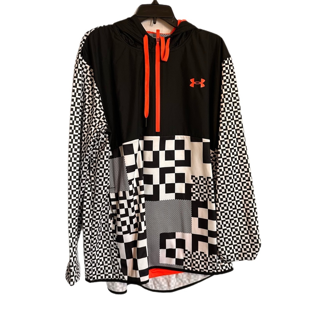 Under Armour Men’s  Pull Over.